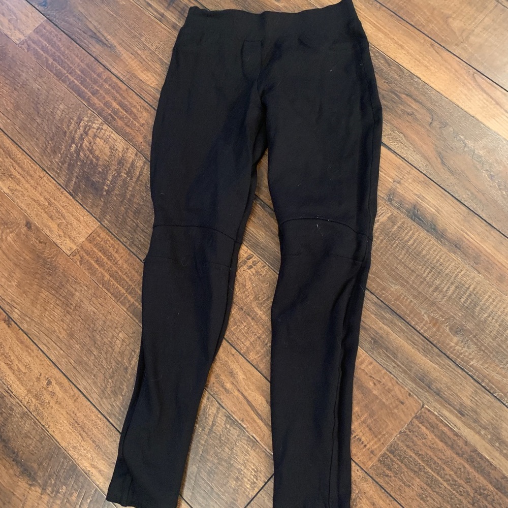 High quality black stretchy pants.